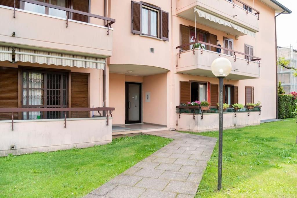 Fiorenza House Luisago Εξωτερικό φωτογραφία
